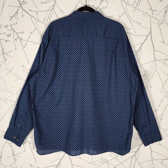 Van Heusen Navy Paisley Print Cotton Blend Never Tuck Shirt - Picture 2 of 5